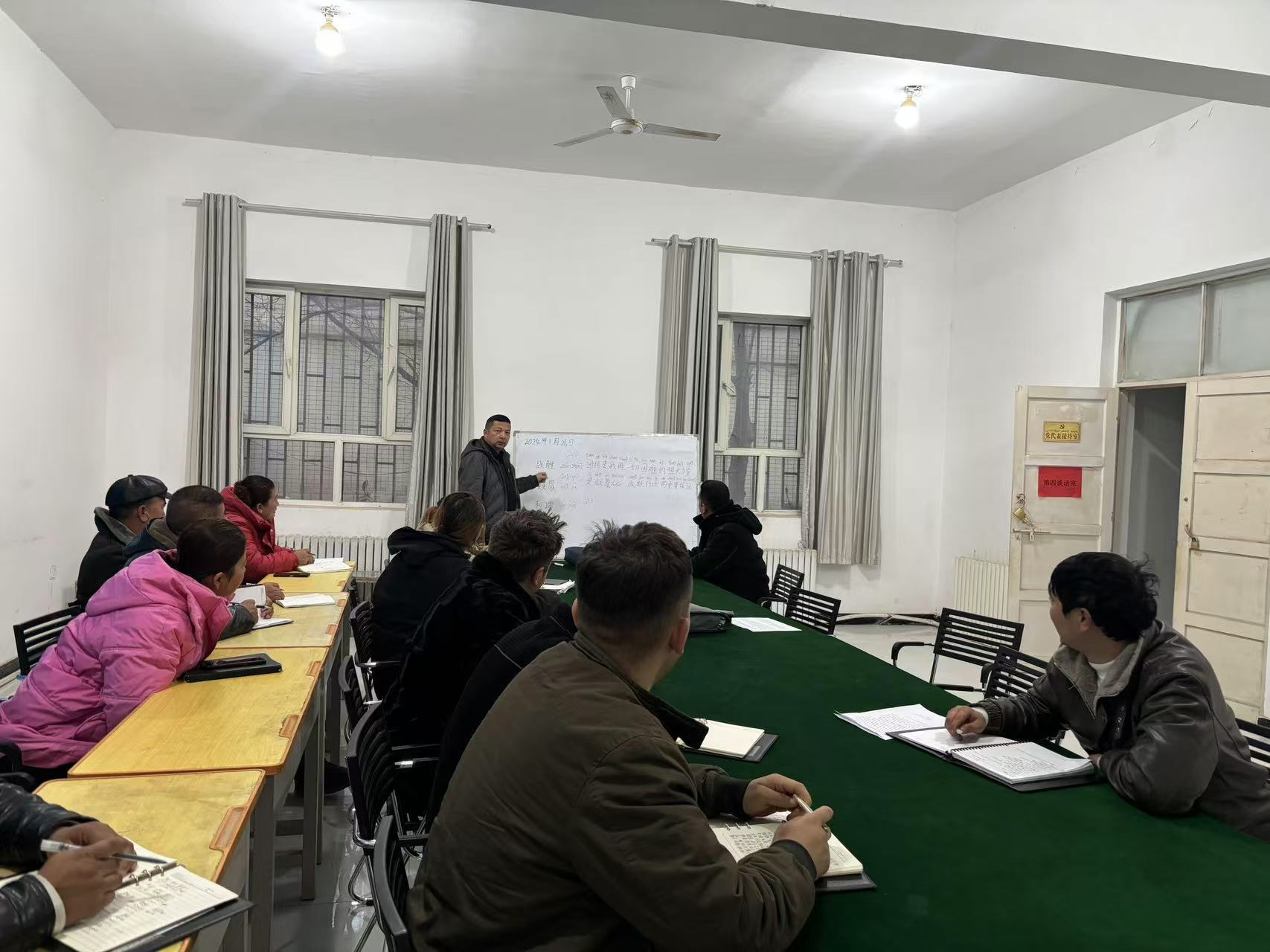 互帮互助学国语 齐心协力促提升.png