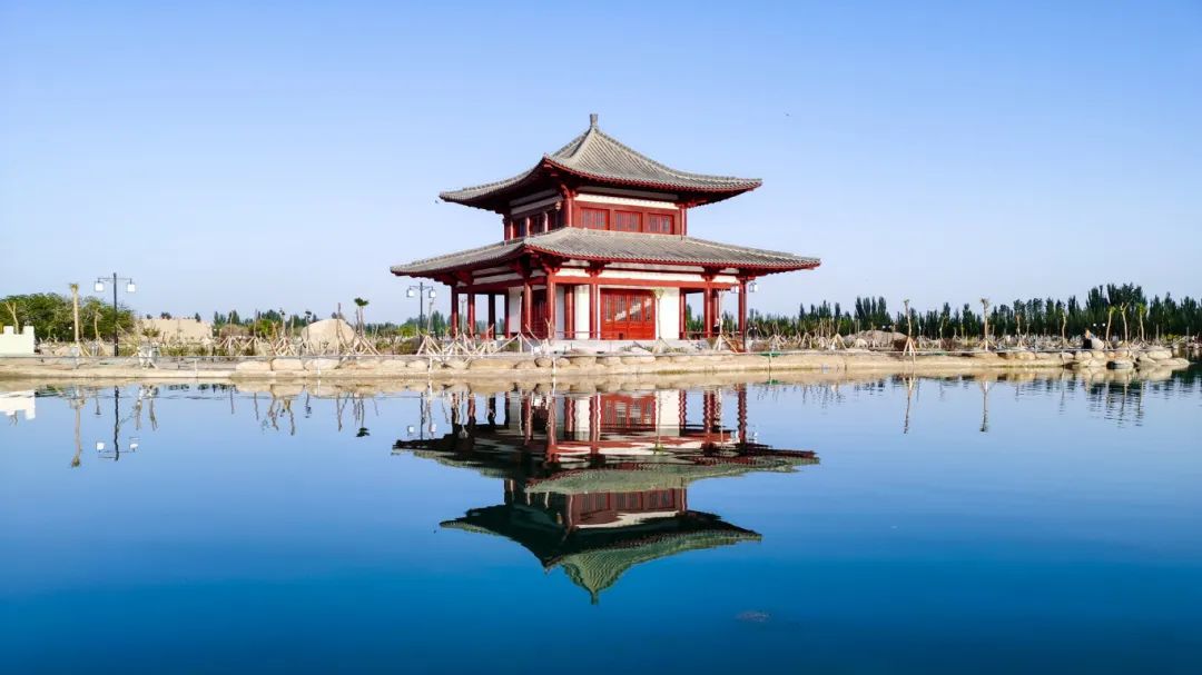 湖心亭.jpg
