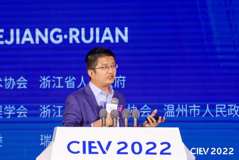 浙江清华柔性电子技术研究院检测与装备事业部部长朱海斌