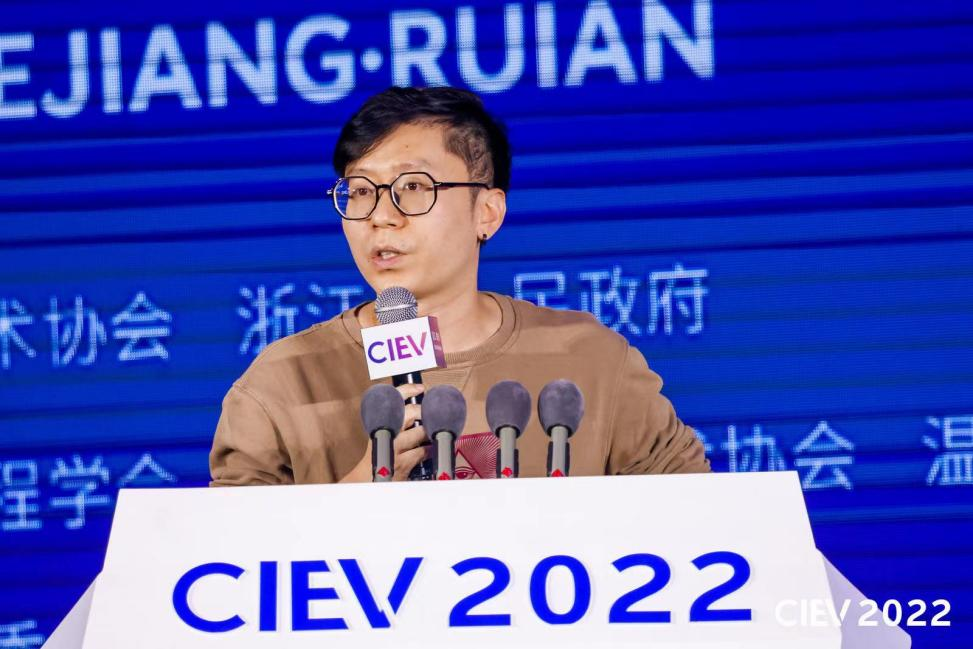 智加科技首席科学家崔迪潇
